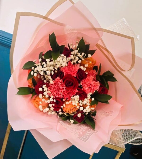 Surprise Someone Special with Flowers! ✨💐 Say it with beauty—our stunning bouquet of roses and carnations is crafted to express love, admiration, and tenderness in every petal. 🌹 Featuring the timeless elegance of roses and the charm of carnations, this bouquet is perfect for: ❤️ Anniversaries 🎉 Birthdays 💌 Apologies 🌟 Or just because... 🎁 Includes a personalized message card